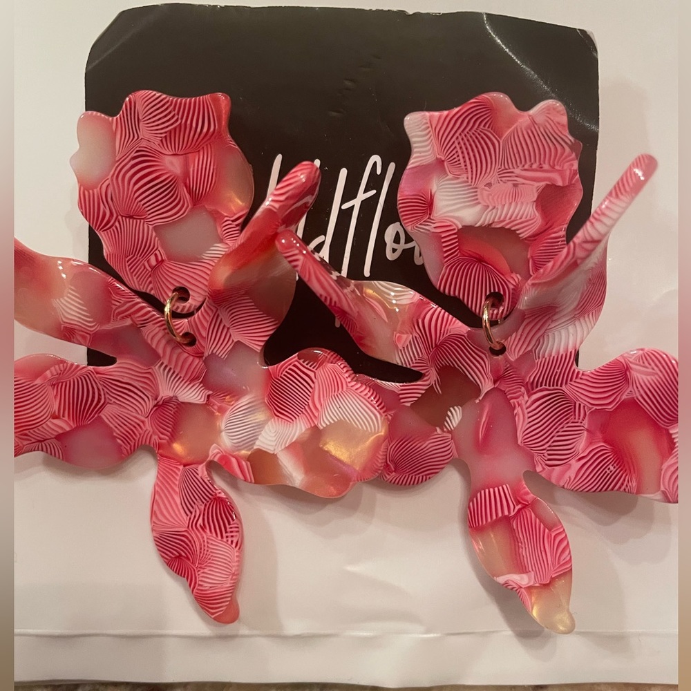 Acrylic flower earrings